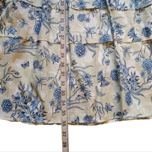 Hunter Bell Gardenia Jenkins Floral Blue and White Dress Puff sleeves - Picture 10 of 16